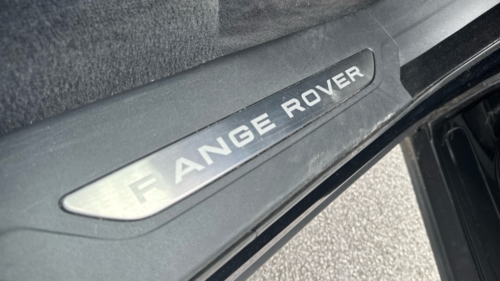 Land Rover Range Rover Velar 2.0 P400e Autobiography 5dr Auto [Revised] Estate - Image 23