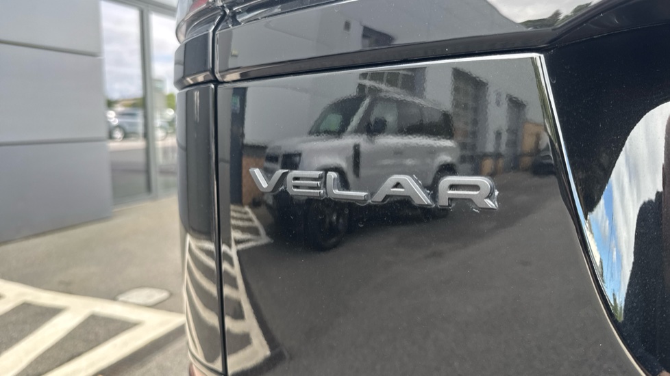 Land Rover Range Rover Velar 2.0 P400e Autobiography 5dr Auto [Revised] Estate - Image 28