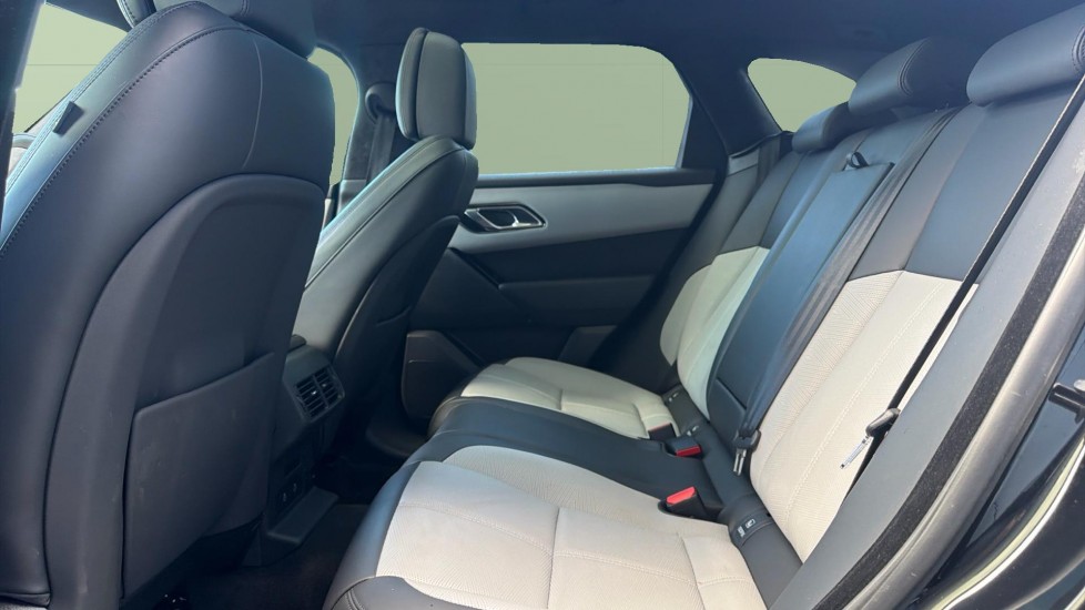 Land Rover Range Rover Velar 2.0 D200 MHEV Autobiography 5dr Auto [Revised] Diesel Estate - Image 4