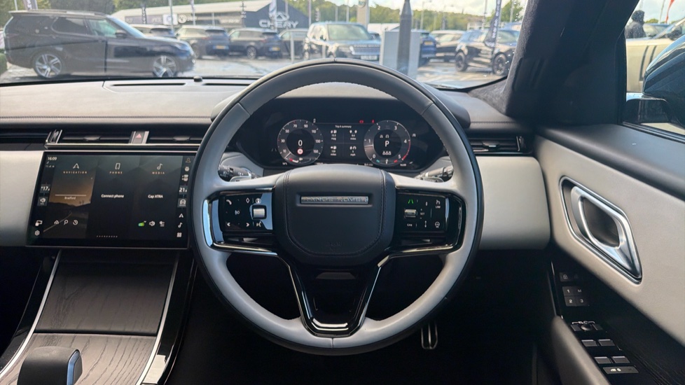 Land Rover Range Rover Velar 2.0 D200 MHEV Autobiography 5dr Auto [Revised] Diesel Estate - Image 15