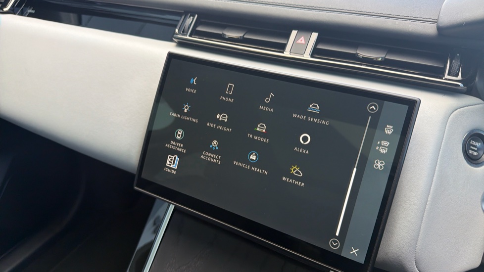 Land Rover Range Rover Velar 2.0 D200 MHEV Autobiography 5dr Auto [Revised] Diesel Estate - Image 29