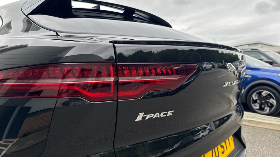 Jaguar I-Pace 294kW EV400 HSE 90kWh 5dr Auto [11kW Charger] Electric Estate - Image 19