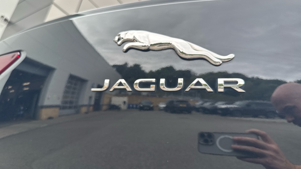 Jaguar I-Pace 294kW EV400 HSE 90kWh 5dr Auto [11kW Charger] Electric Estate - Image 23