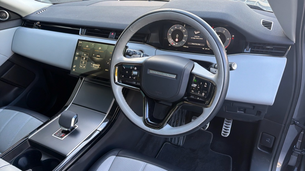 Land Rover Range Rover Evoque 2.0 D200 Dynamic HSE 5dr Auto Diesel Hatchback - Image 31