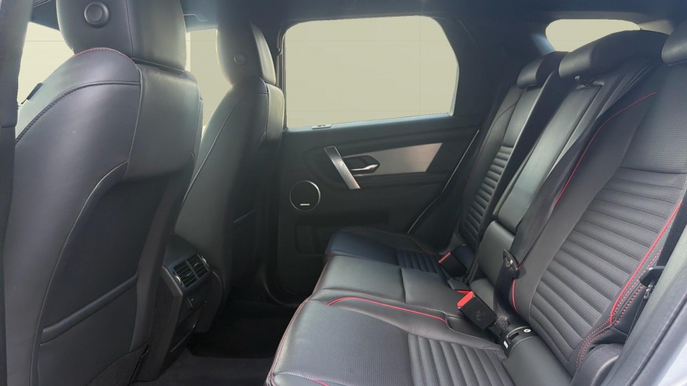 Land Rover Discovery Sport 1.5 P300e R-Dynamic HSE 5dr Auto [5 Seat] Station Wagon - Image 4