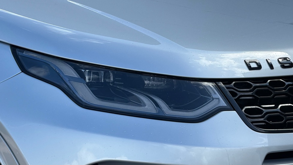 Land Rover Discovery Sport 1.5 P300e R-Dynamic HSE 5dr Auto [5 Seat] Station Wagon - Image 17