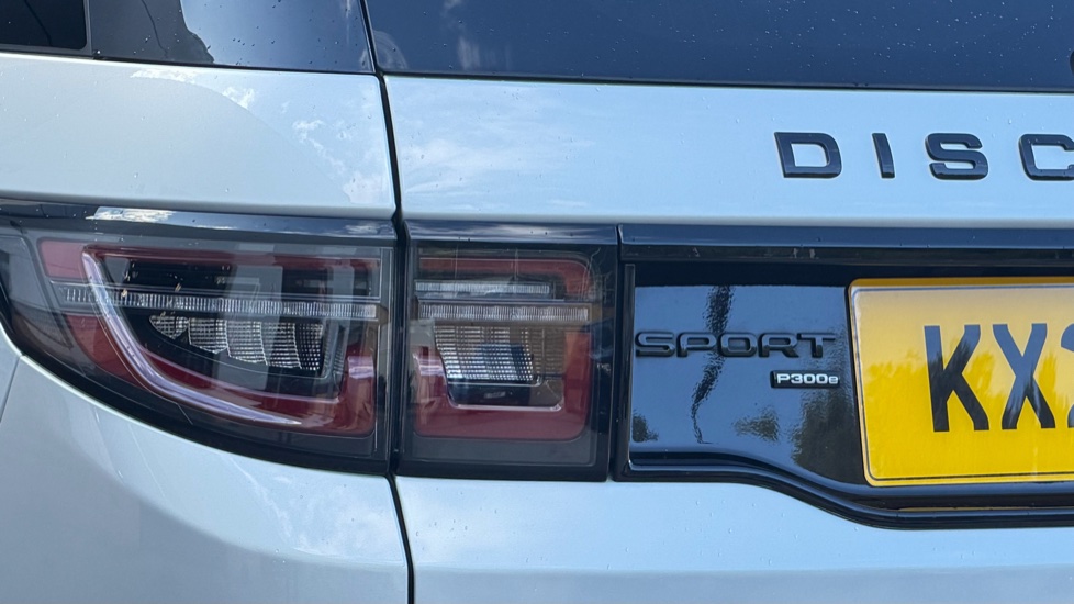 Land Rover Discovery Sport 1.5 P300e R-Dynamic HSE 5dr Auto [5 Seat] Station Wagon - Image 19