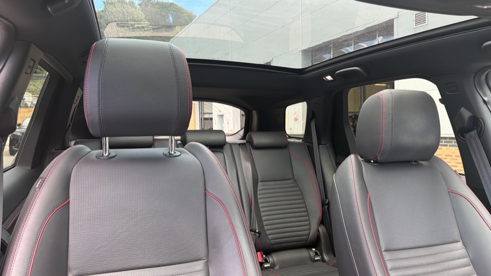 Land Rover Discovery Sport 1.5 P300e R-Dynamic HSE 5dr Auto [5 Seat] Station Wagon - Image 33