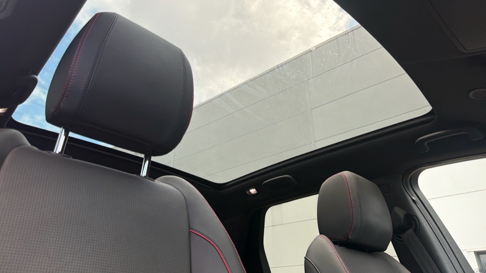 Land Rover Discovery Sport 1.5 P300e R-Dynamic HSE 5dr Auto [5 Seat] Station Wagon - Image 34