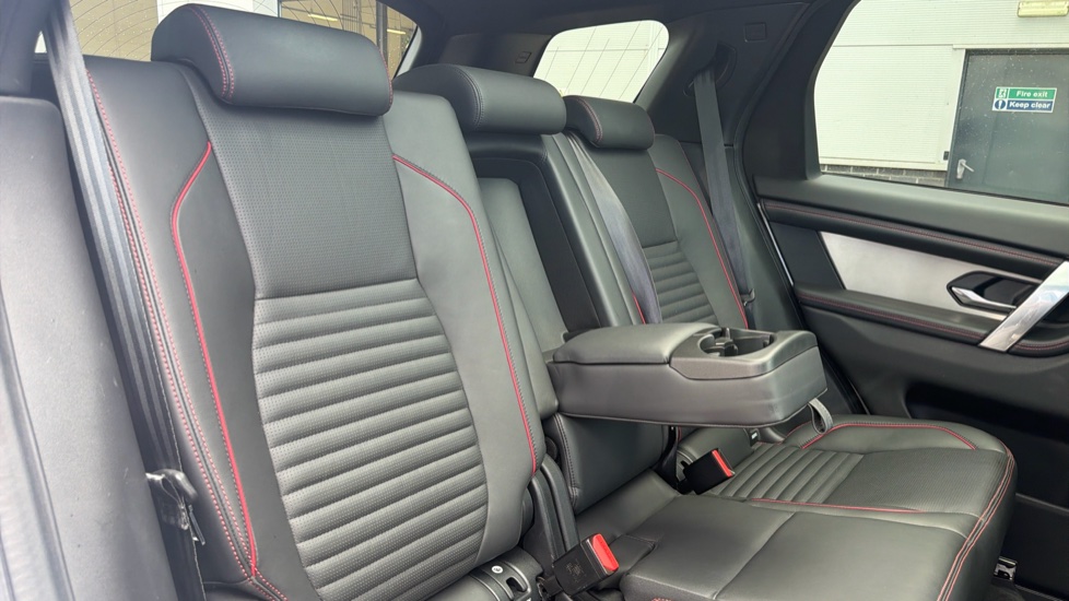 Land Rover Discovery Sport 1.5 P300e R-Dynamic HSE 5dr Auto [5 Seat] Station Wagon - Image 37