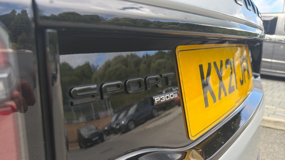 Land Rover Discovery Sport 1.5 P300e R-Dynamic HSE 5dr Auto [5 Seat] Station Wagon - Image 38
