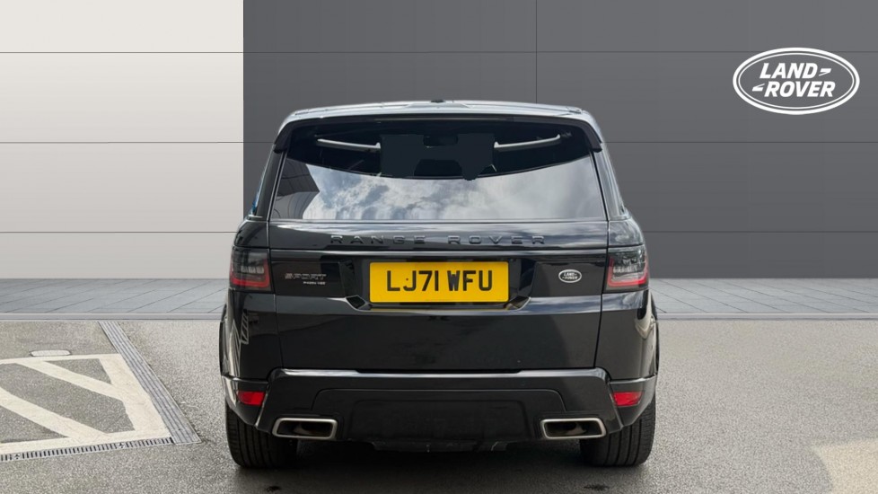 Land Rover Range Rover Sport 2.0 P400e HSE Dynamic Black 5dr Auto Estate - Image 6
