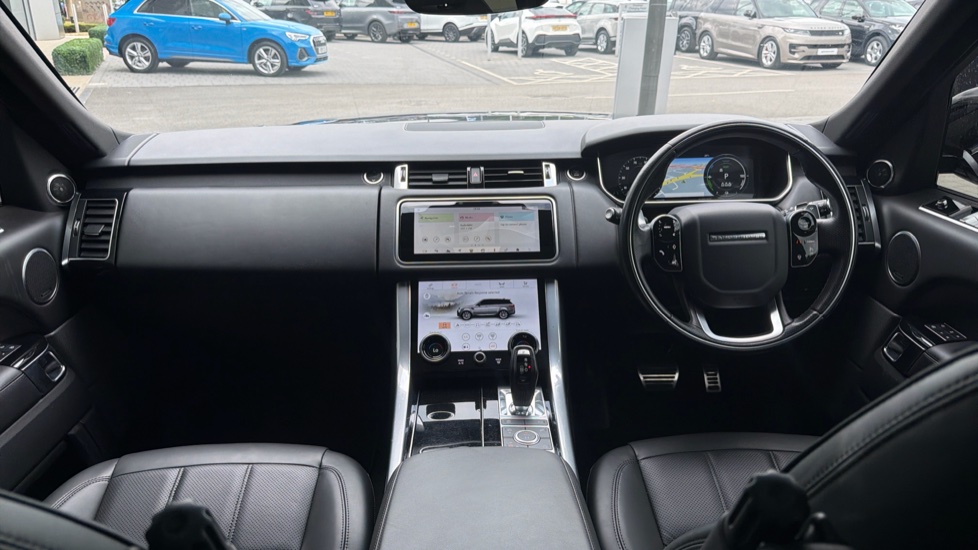Land Rover Range Rover Sport 2.0 P400e HSE Dynamic Black 5dr Auto Estate - Image 9