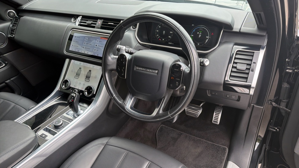 Land Rover Range Rover Sport 2.0 P400e HSE Dynamic Black 5dr Auto Estate - Image 35