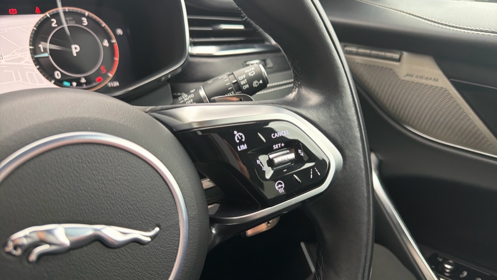 Jaguar F-Pace 2.0 D200 R-Dynamic HSE Black 5dr Auto AWD Diesel Estate - Image 22