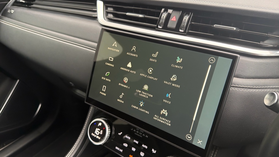 Jaguar F-Pace 2.0 D200 R-Dynamic HSE Black 5dr Auto AWD Diesel Estate - Image 26