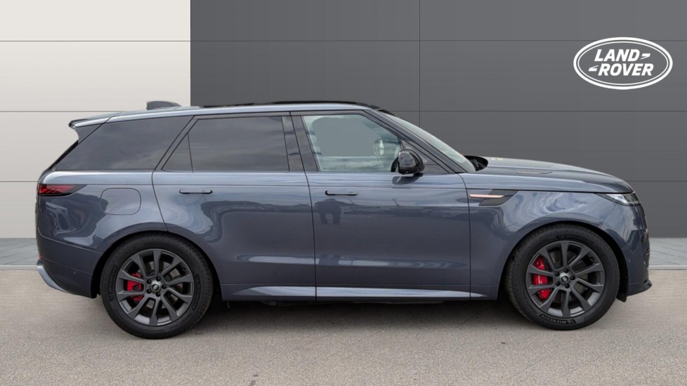 Land Rover Range Rover Sport 3.0 P440e Dynamic SE 5dr Auto Estate - Image 5