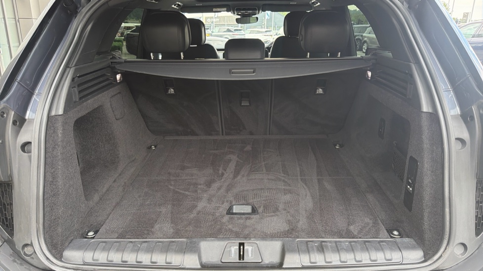 Land Rover Range Rover Sport 3.0 P440e Dynamic SE 5dr Auto Estate - Image 10