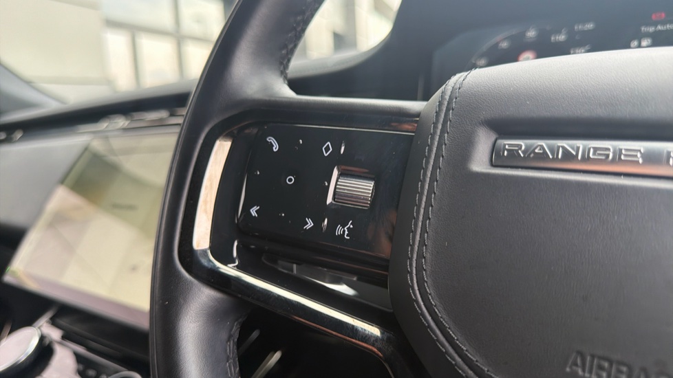 Land Rover Range Rover Sport 3.0 P440e Dynamic SE 5dr Auto Estate - Image 21