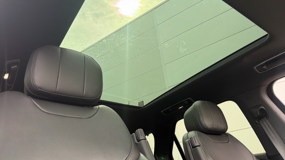 Land Rover Range Rover Sport 3.0 P440e Dynamic SE 5dr Auto Estate - Image 39