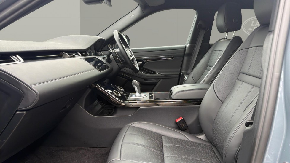 Land Rover Range Rover Evoque 2.0 D200 R-Dynamic HSE 5dr Auto Diesel Hatchback - Image 3