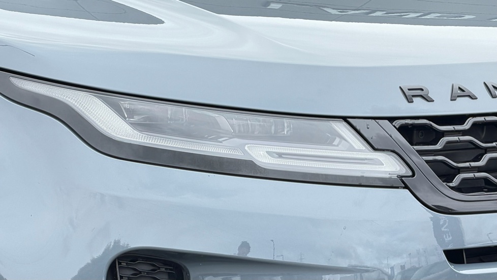 Land Rover Range Rover Evoque 2.0 D200 R-Dynamic HSE 5dr Auto Diesel Hatchback - Image 17