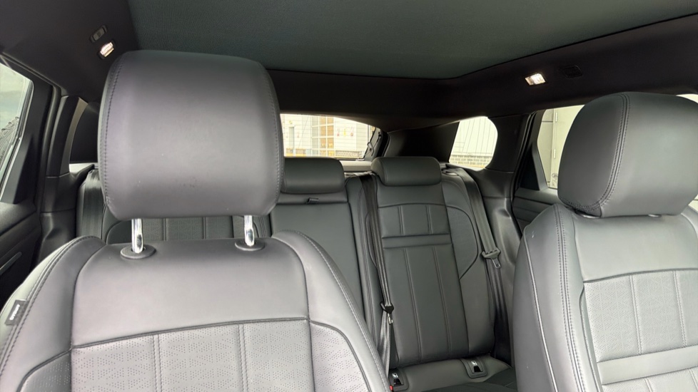 Land Rover Range Rover Evoque 2.0 D200 R-Dynamic HSE 5dr Auto Diesel Hatchback - Image 33