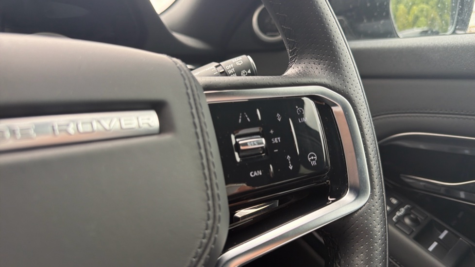 Land Rover Range Rover Evoque 2.0 D200 R-Dynamic HSE 5dr Auto Diesel Hatchback - Image 36