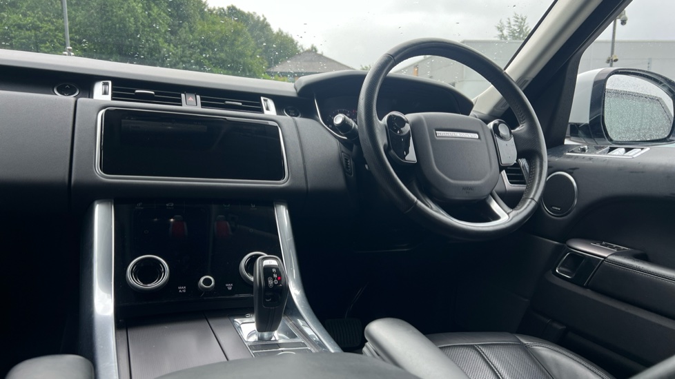Land Rover Range Rover Sport 3.0 SDV6 HSE 5dr Auto [7 Seat] Diesel Estate - Image 35