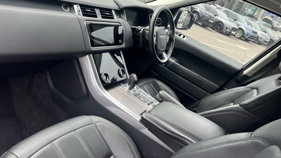 Land Rover Range Rover Sport 3.0 SDV6 HSE 5dr Auto [7 Seat] Diesel Estate - Image 41