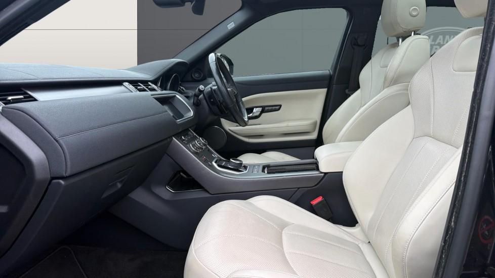 Land Rover Range Rover Evoque 2.0 TD4 HSE Dynamic Lux 5dr Auto Diesel Hatchback - Image 3