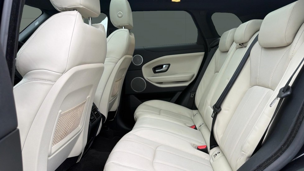 Land Rover Range Rover Evoque 2.0 TD4 HSE Dynamic Lux 5dr Auto Diesel Hatchback - Image 4