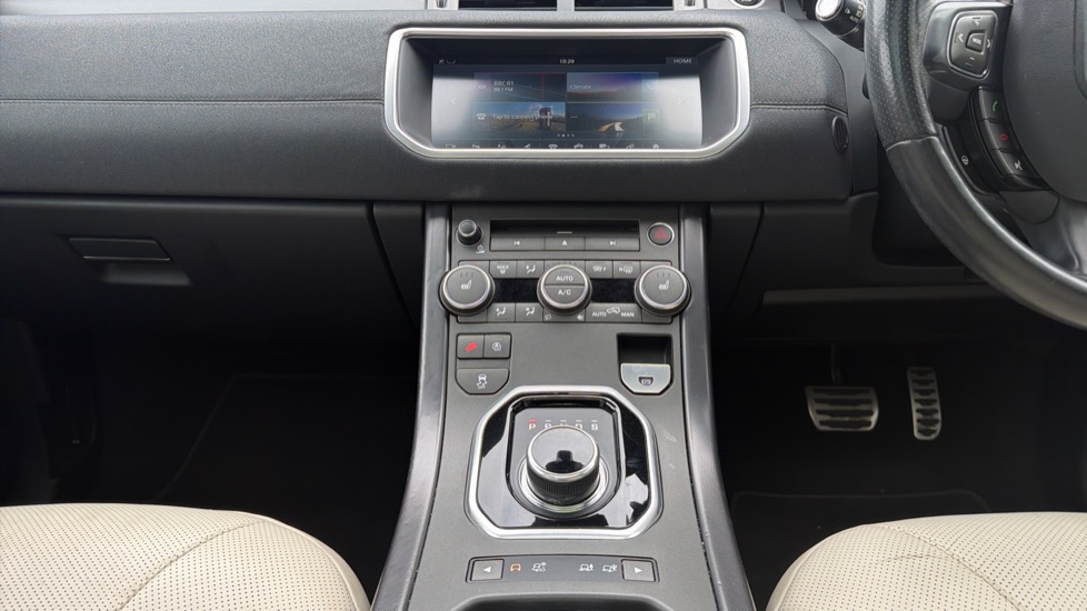 Land Rover Range Rover Evoque 2.0 TD4 HSE Dynamic Lux 5dr Auto Diesel Hatchback - Image 14