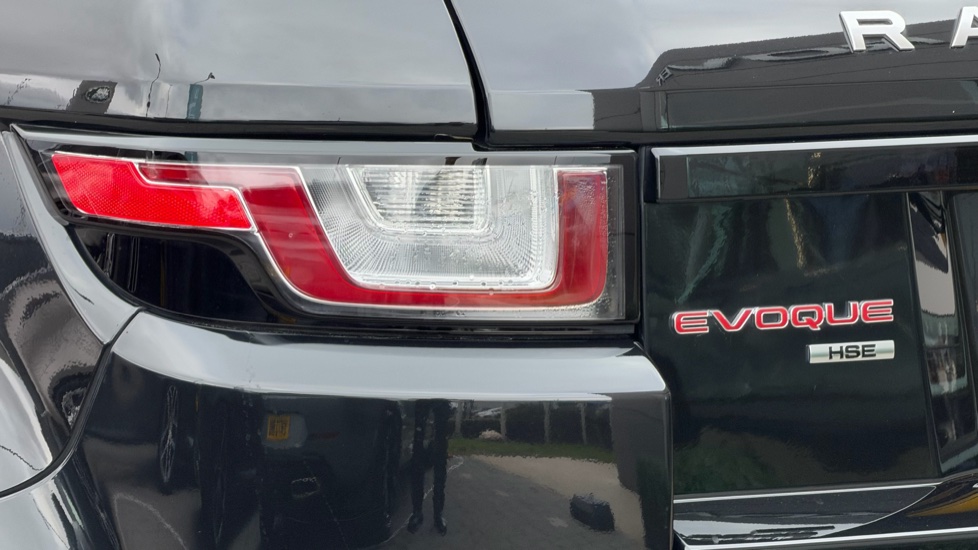 Land Rover Range Rover Evoque 2.0 TD4 HSE Dynamic Lux 5dr Auto Diesel Hatchback - Image 19