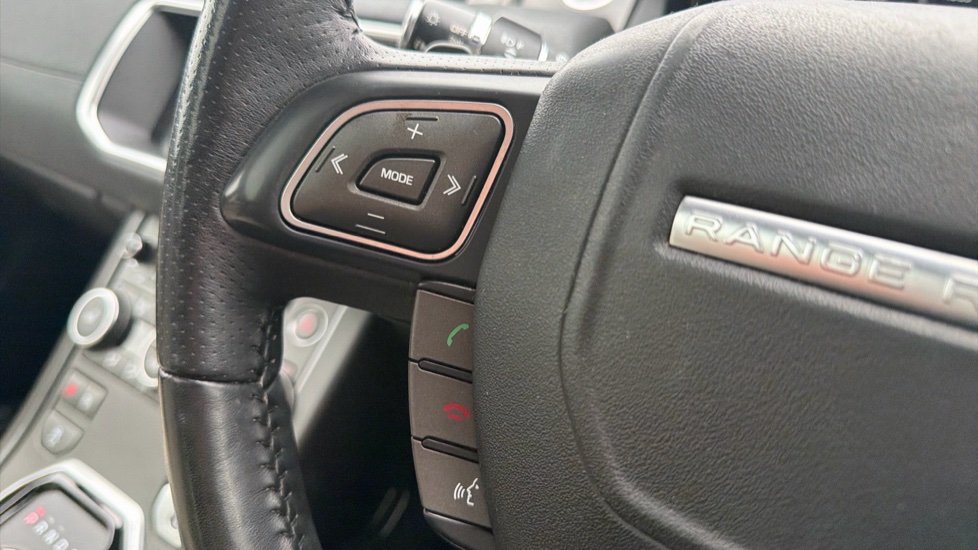 Land Rover Range Rover Evoque 2.0 TD4 HSE Dynamic Lux 5dr Auto Diesel Hatchback - Image 20