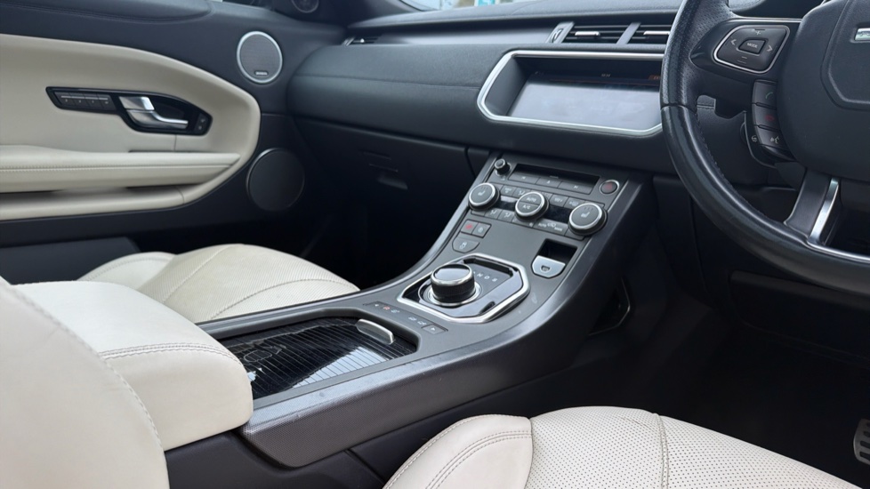 Land Rover Range Rover Evoque 2.0 TD4 HSE Dynamic Lux 5dr Auto Diesel Hatchback - Image 33