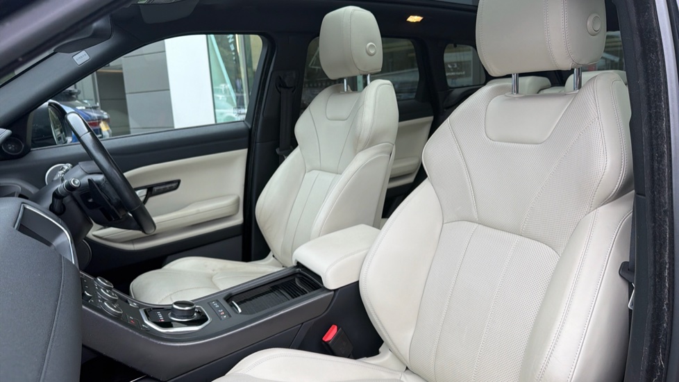 Land Rover Range Rover Evoque 2.0 TD4 HSE Dynamic Lux 5dr Auto Diesel Hatchback - Image 40