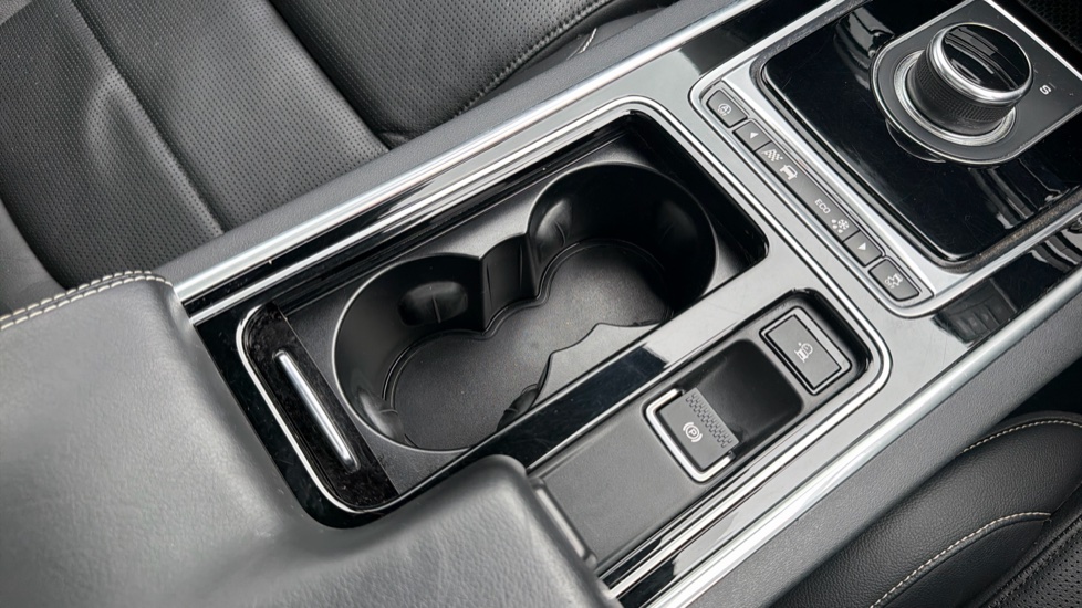Jaguar XE 3.0 [380] V6 Supercharged S 4dr Auto Petrol Saloon - Image 31
