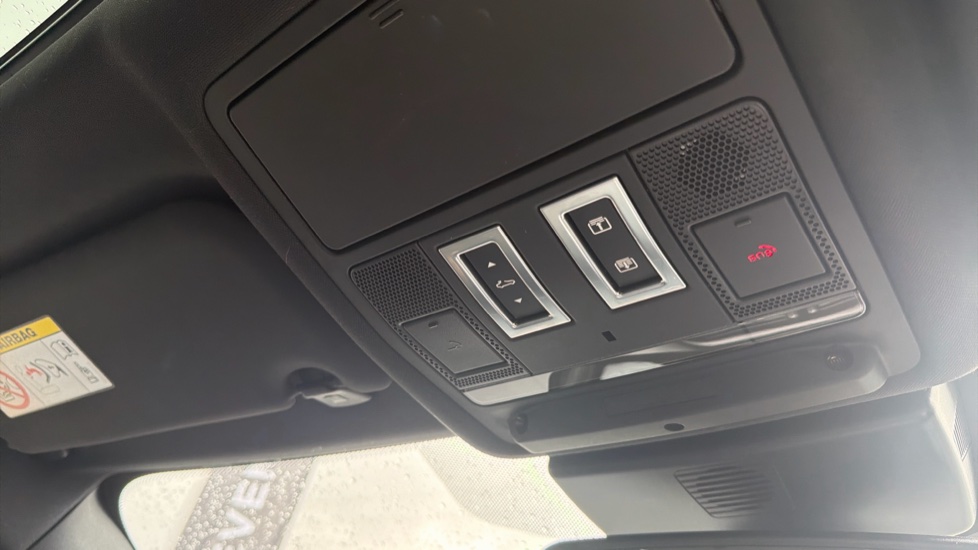 Jaguar XE 3.0 [380] V6 Supercharged S 4dr Auto Petrol Saloon - Image 32