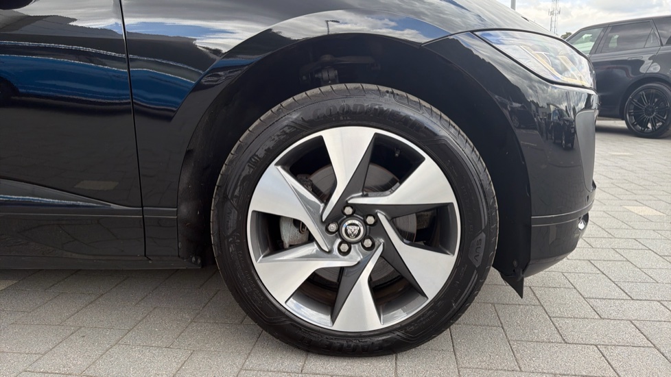 Jaguar I-Pace 294kW EV400 R-Dynamic SE Black 90kWh 5dr Auto Electric Estate - Image 8
