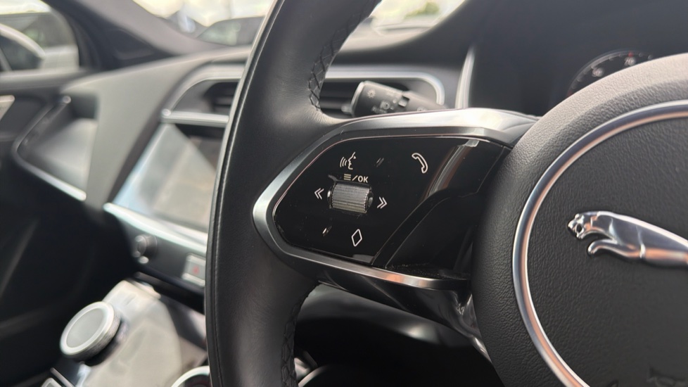 Jaguar I-Pace 294kW EV400 R-Dynamic SE Black 90kWh 5dr Auto Electric Estate - Image 30