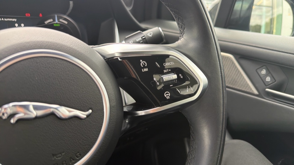 Jaguar I-Pace 294kW EV400 R-Dynamic SE Black 90kWh 5dr Auto Electric Estate - Image 31