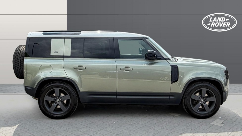 Land Rover Defender 2.0 D240 HSE 110 5dr Auto [6 Seat] Diesel Estate - Image 5