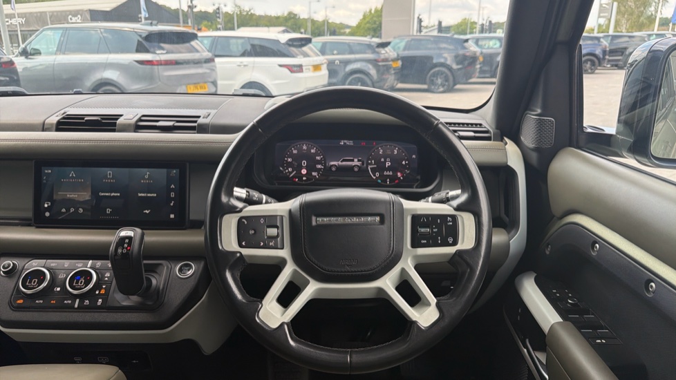 Land Rover Defender 2.0 D240 HSE 110 5dr Auto [6 Seat] Diesel Estate - Image 15