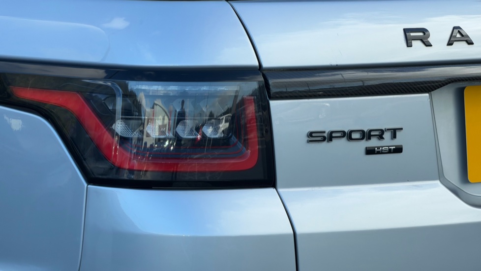 Land Rover Range Rover Sport 3.0 D350 HST 5dr Auto Diesel Estate - Image 19