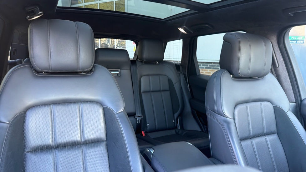 Land Rover Range Rover Sport 3.0 D350 HST 5dr Auto Diesel Estate - Image 38