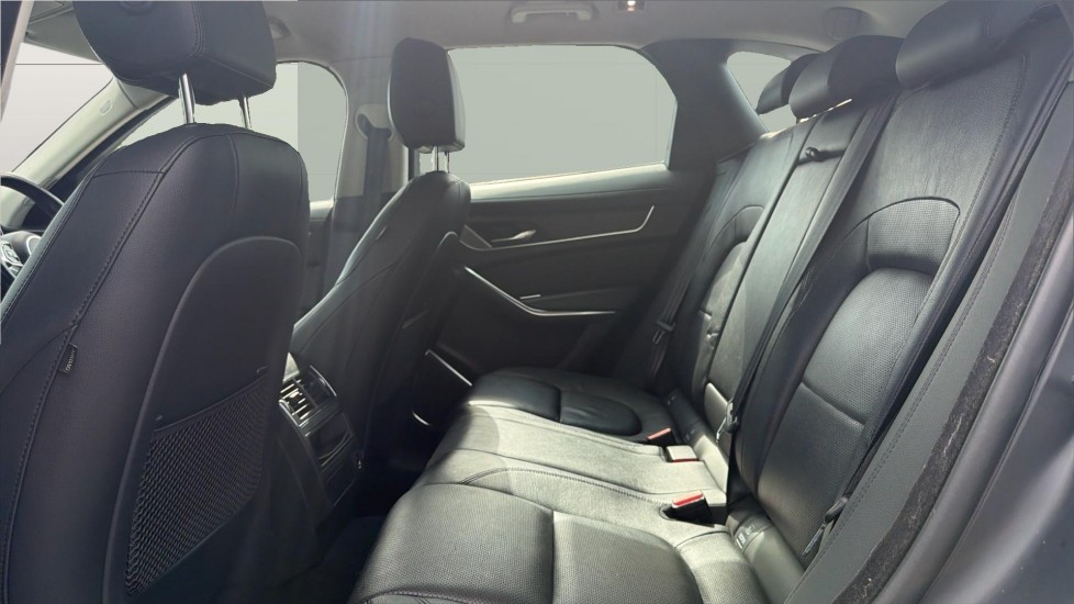Jaguar F-Pace 2.0 D165 S 5dr Auto AWD Diesel Estate - Image 4