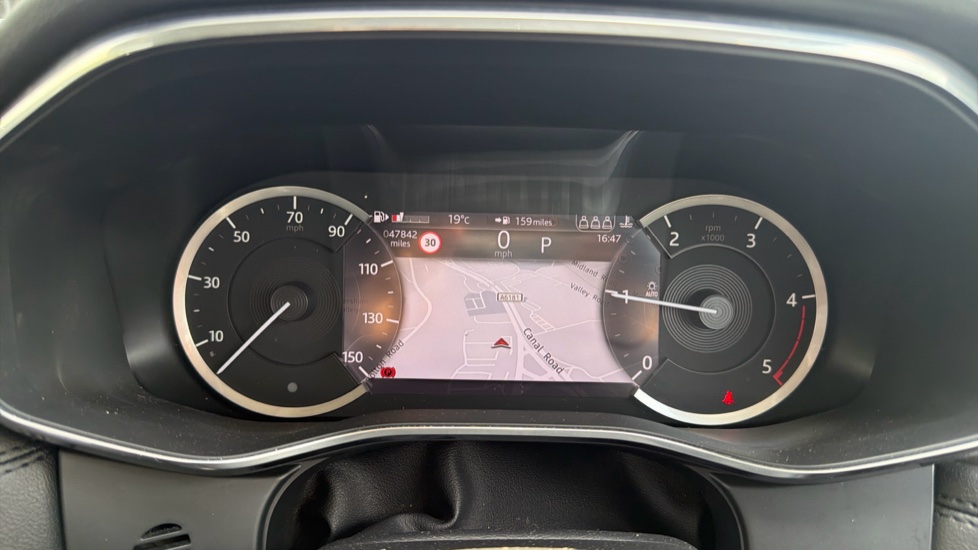 Jaguar F-Pace 2.0 D165 S 5dr Auto AWD Diesel Estate - Image 16