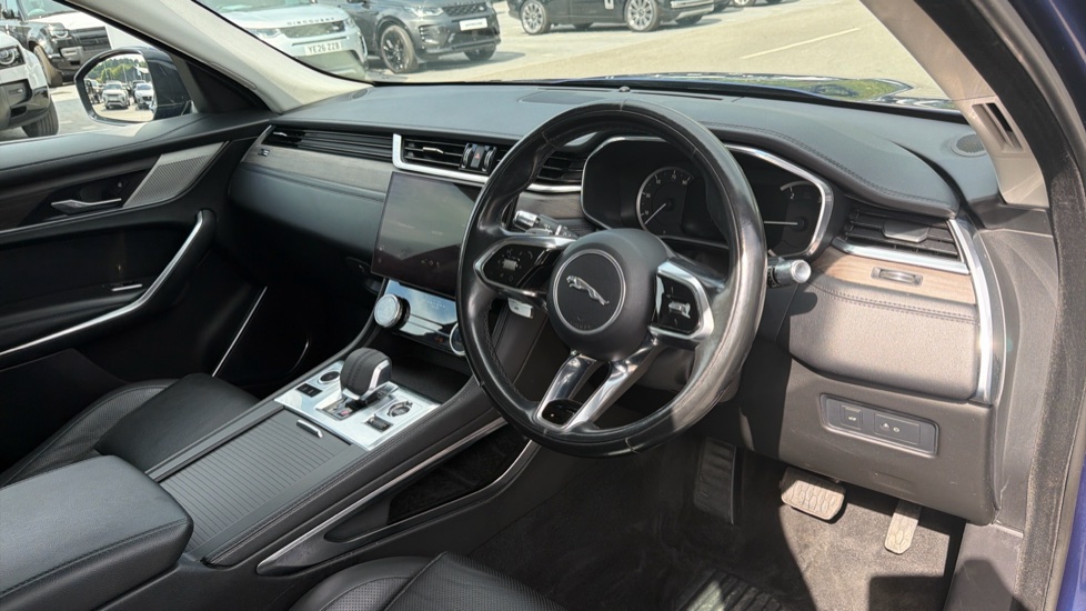 Jaguar F-Pace 2.0 D165 S 5dr Auto AWD Diesel Estate - Image 23