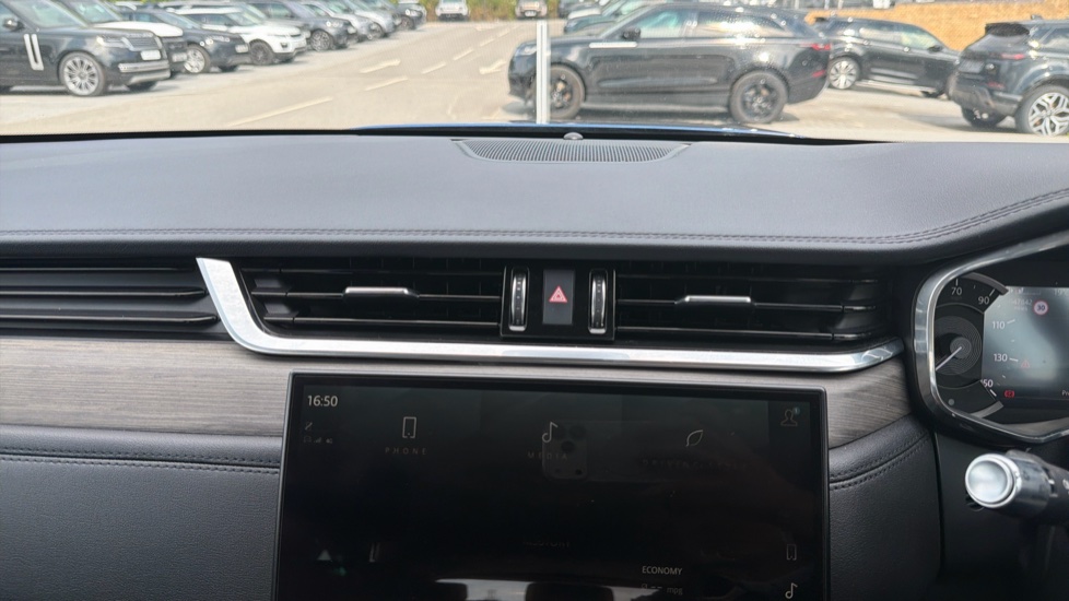 Jaguar F-Pace 2.0 D165 S 5dr Auto AWD Diesel Estate - Image 26